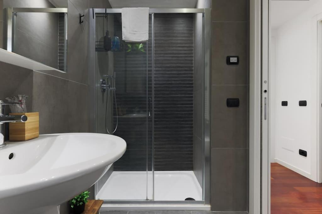 Comfort Suite Milano Centrale With Fast Wifi And Free Netflix Exteriör bild