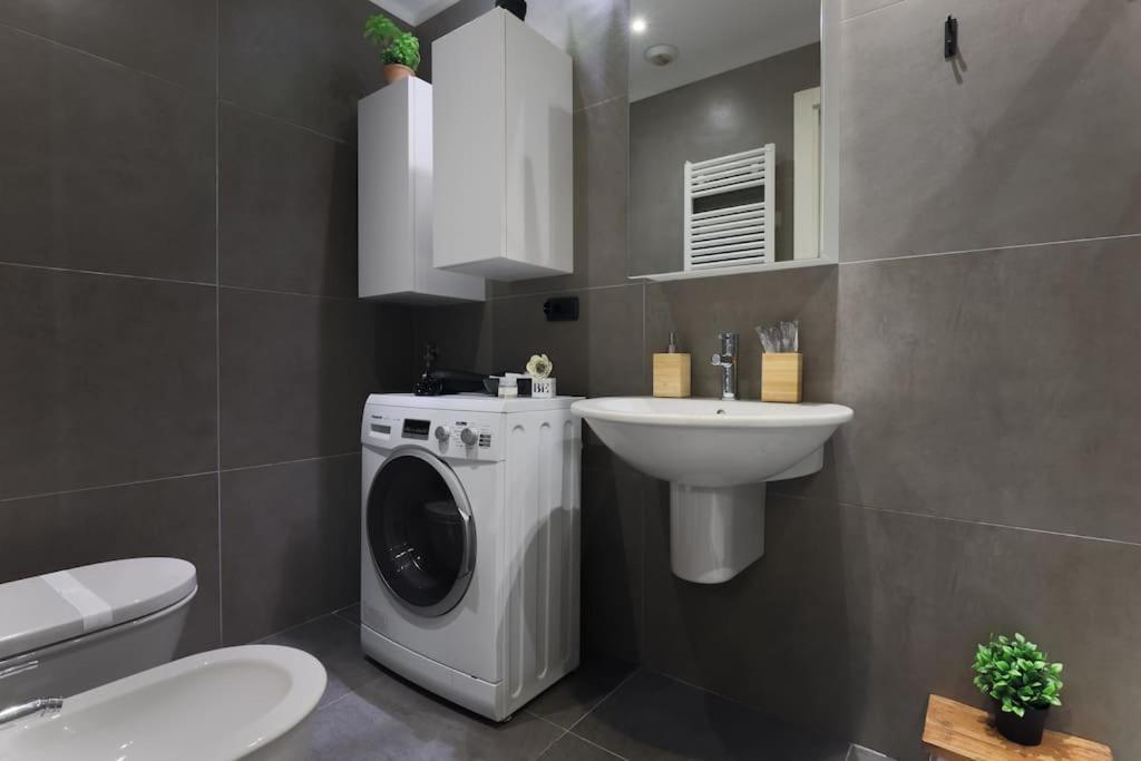 Comfort Suite Milano Centrale With Fast Wifi And Free Netflix Exteriör bild
